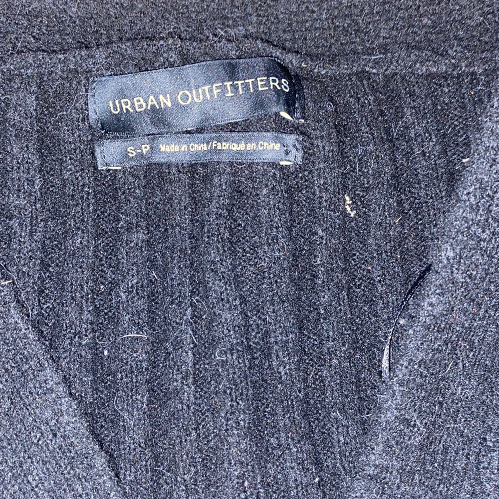 UO Rose Ribbed Cropped Cardigan - Picture 6 of 6